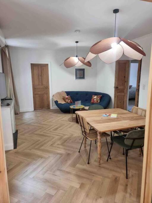 Appartement Au Coeur De La Ville Корте Екстериор снимка
