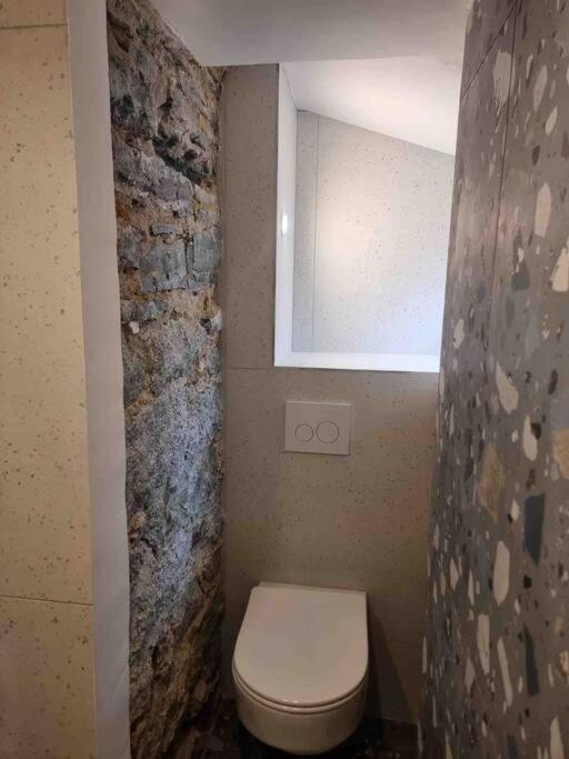 Appartement Au Coeur De La Ville Корте Екстериор снимка